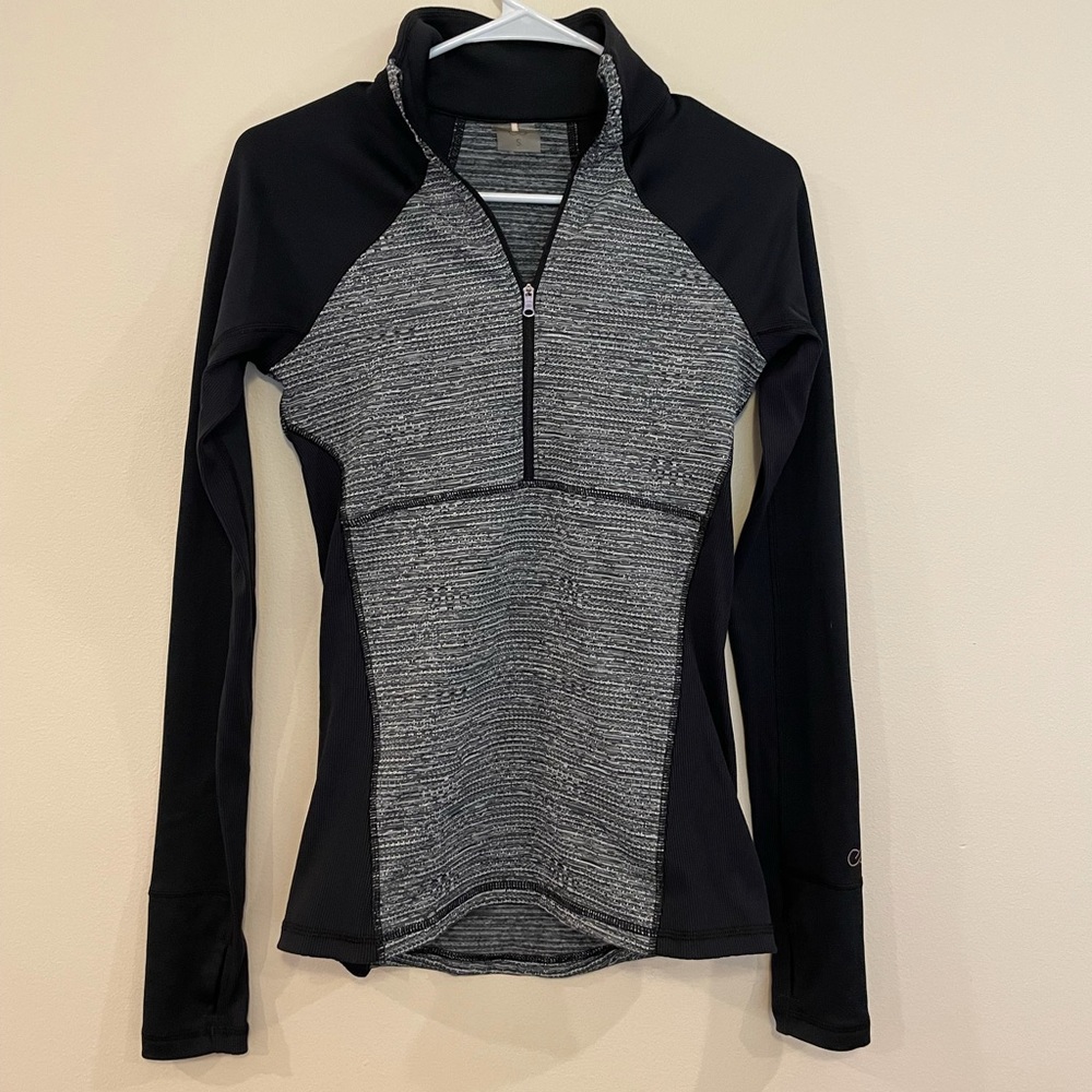 Calia by Carrie Underwood 3/4 zip pull over